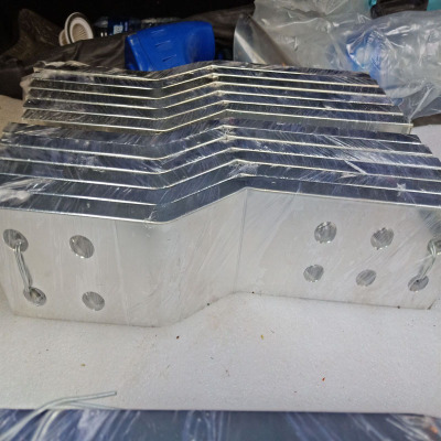 國內(nèi)銅排打孔折彎電鍍持續(xù)下跌